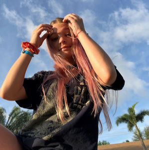 Meet your Posher, Kennadibrown